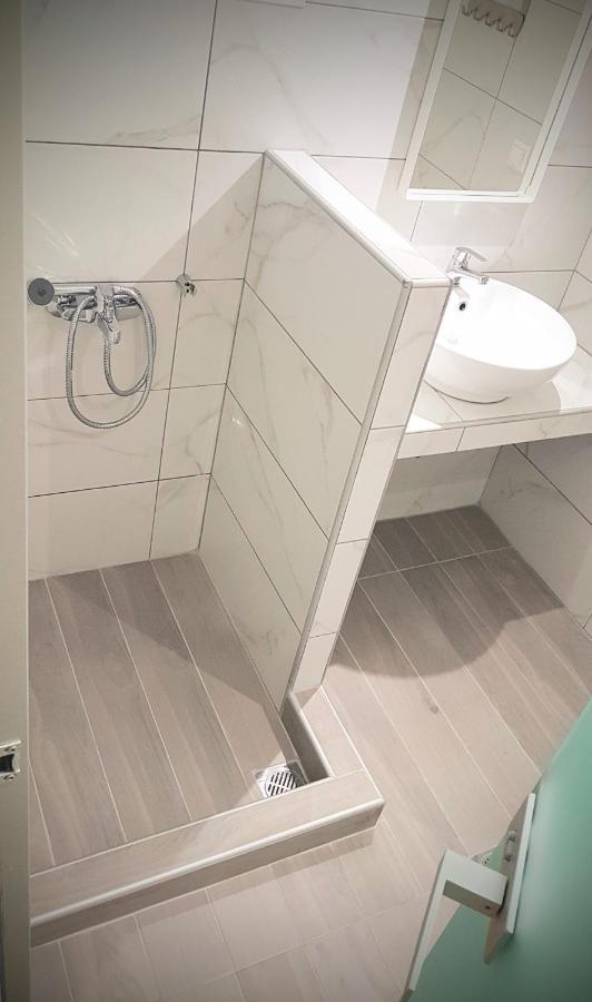 Anthia House Apartment Сарти Екстериор снимка