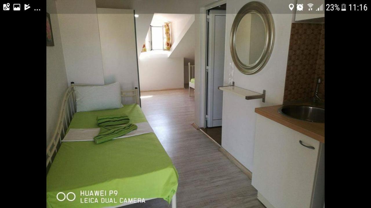 Anthia House Apartment Сарти Екстериор снимка