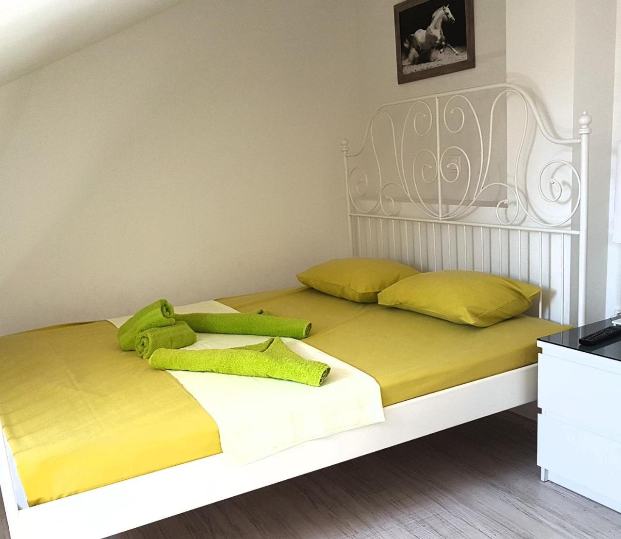 Anthia House Apartment Сарти Екстериор снимка